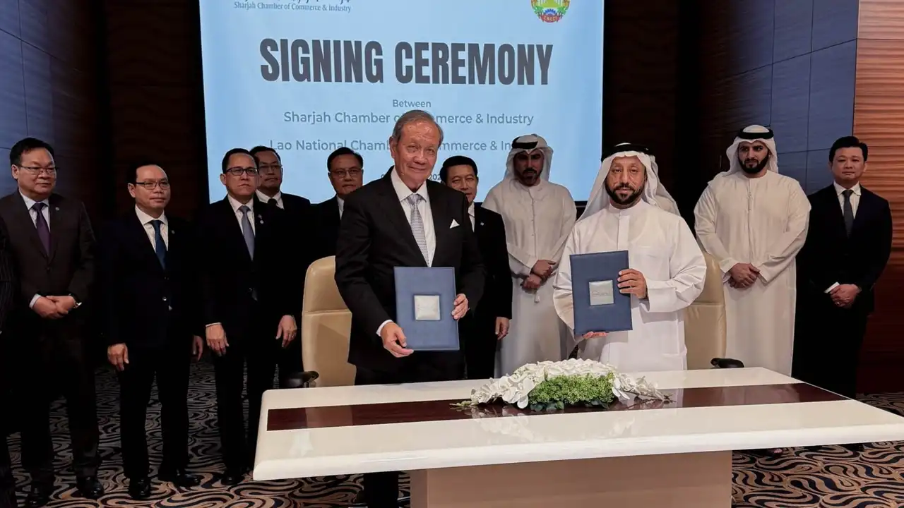 اتفاقية تجارية.. الشارقة ولاوس توقعان مذكرة تفاهم لتعزيز الشراكات الاستثمارية بين الجانبين